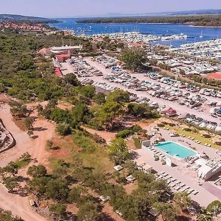 Hotel Kanajt 4*