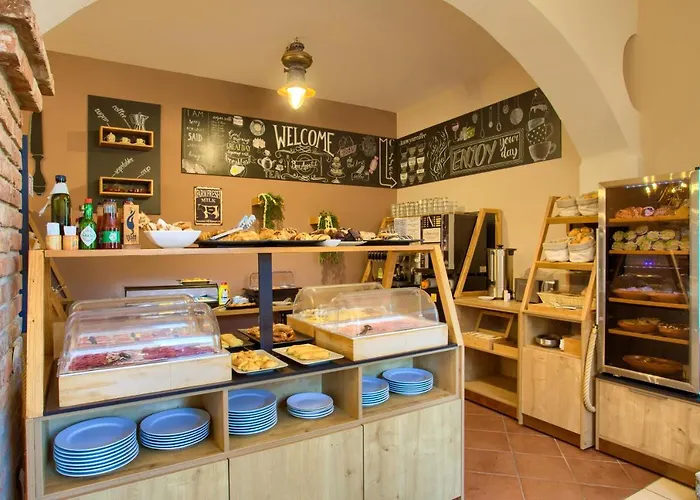 卡纳吉特酒店 酒店