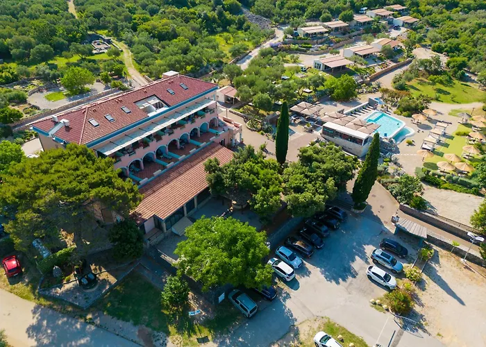 卡纳吉特酒店 酒店