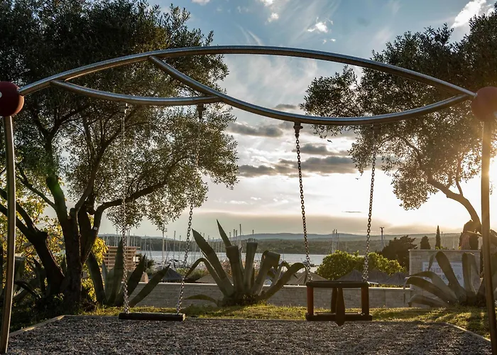 卡纳吉特酒店 酒店